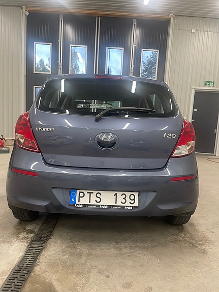 Hyundai i20 3 of 5