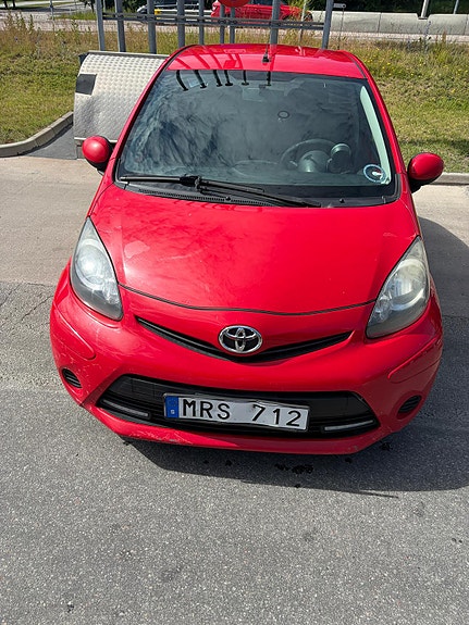 Toyota Aygo 3 of 5