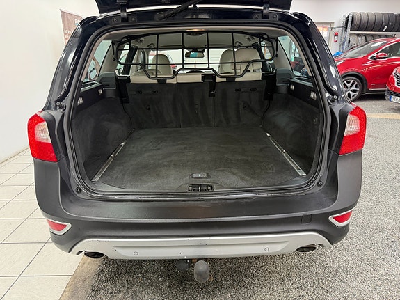 Volvo XC70 16 of 21