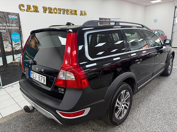 Volvo XC70 4 of 5