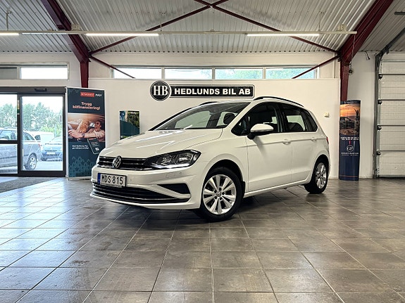 Volkswagen Golf Sportsvan 4 of 5
