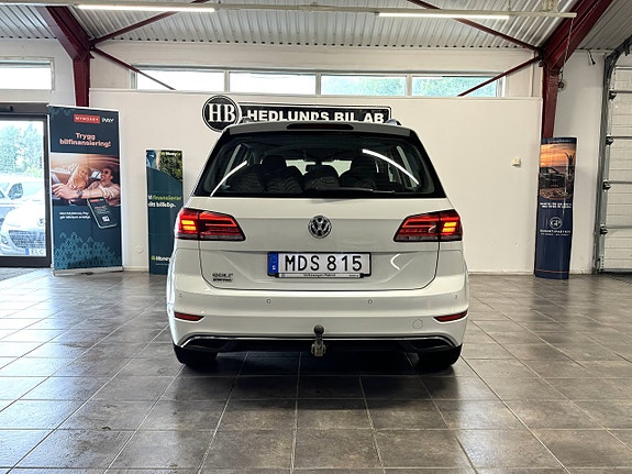 Volkswagen Golf Sportsvan 9 of 19