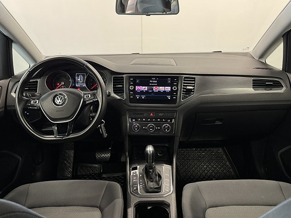 Volkswagen Golf Sportsvan 17 of 19