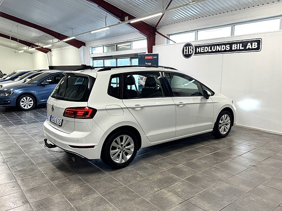 Volkswagen Golf Sportsvan 10 of 19