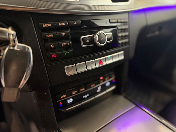Mercedes-Benz E220 15 of 19