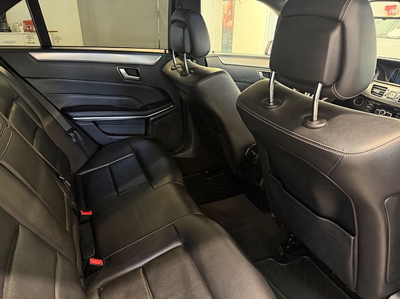 Mercedes-Benz E220 8 of 19