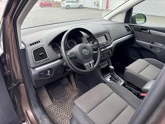 Volkswagen Sharan 8 of 17