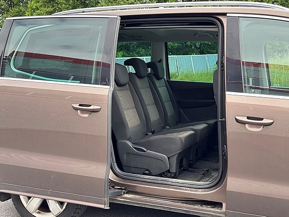 Volkswagen Sharan 13 of 17