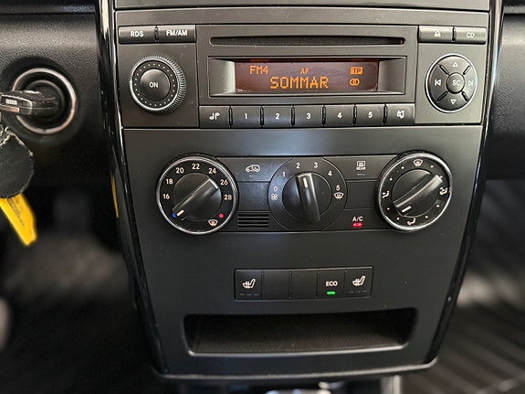 Mercedes-Benz A160 23 of 30