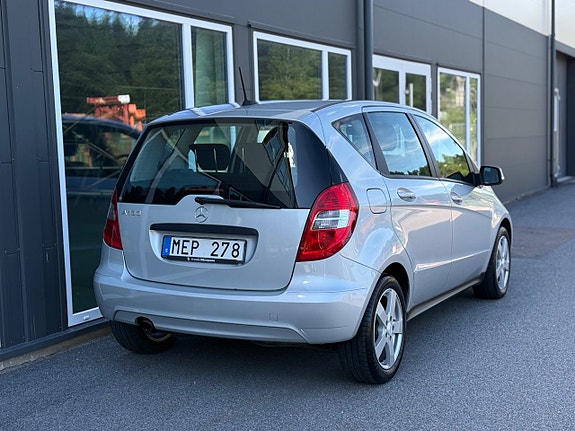 Mercedes-Benz A160 3 of 30