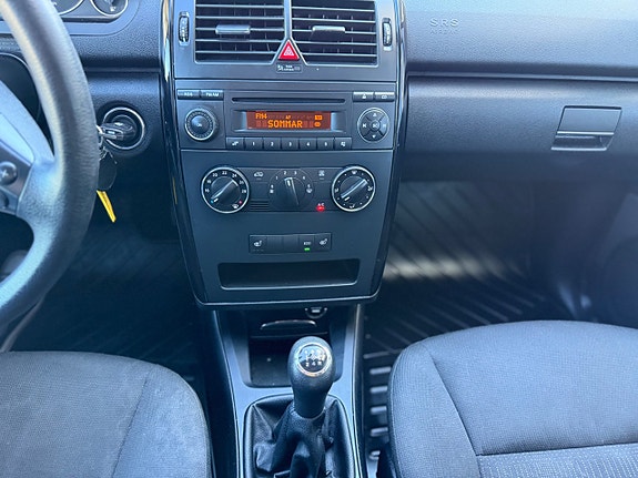 Mercedes-Benz A160 24 of 30