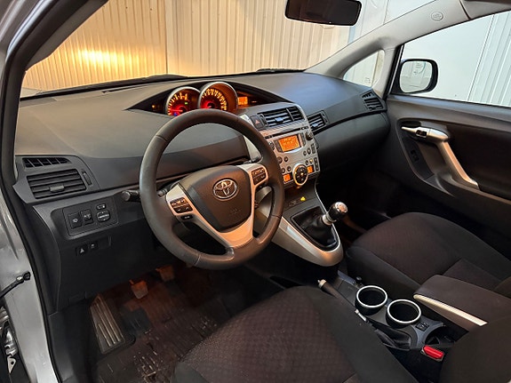 Toyota Verso 7 of 14