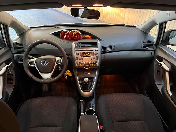 Toyota Verso 8 of 14