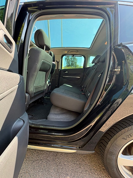 Peugeot 3008 5 of 5
