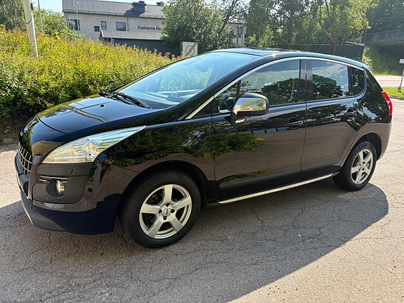 Peugeot 3008 2 of 5