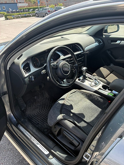 Audi A4 allroad 2 of 4