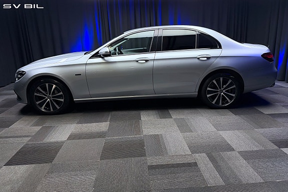 Mercedes-Benz E300 de 11 of 30
