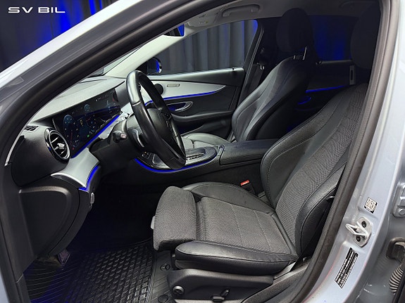 Mercedes-Benz E300 de 13 of 30