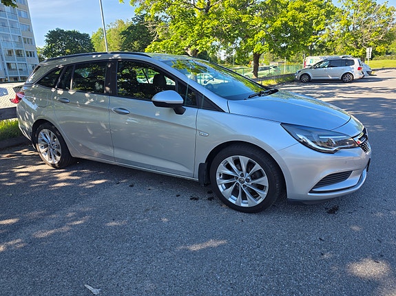 Opel Astra 3 of 5