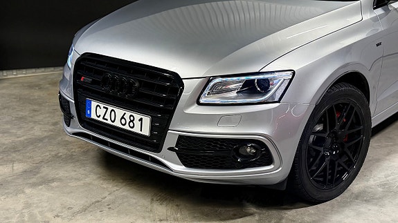 Audi Q5 2 of 5