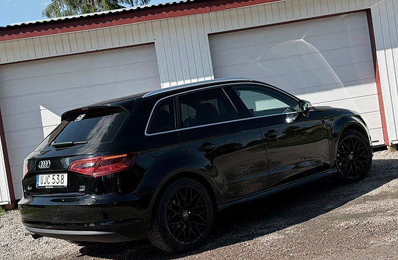 Audi A3 3 of 5