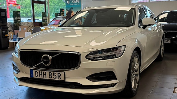 Volvo V90 3 of 5