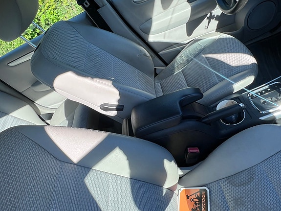 Mercedes-Benz B170 3 of 5
