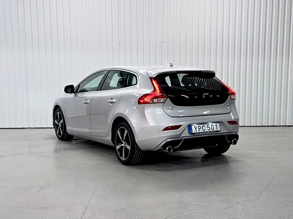 Volvo V40 5 of 20