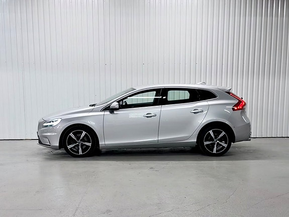 Volvo V40 6 of 20