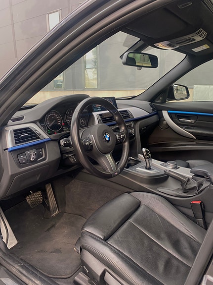 BMW 320d 3 of 4