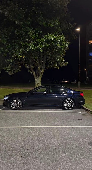 BMW 740e 3 of 13
