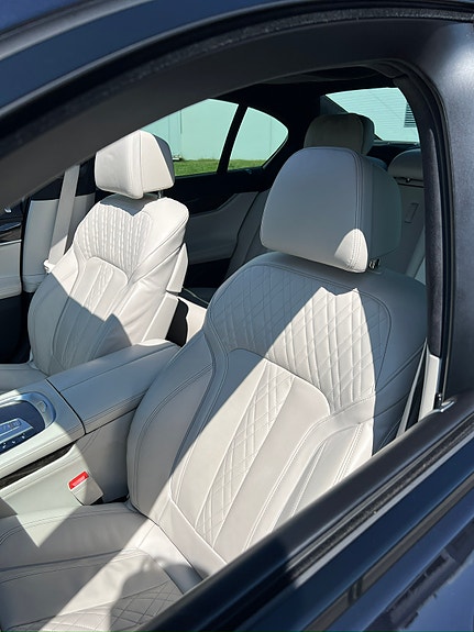 BMW 740e 3 of 12