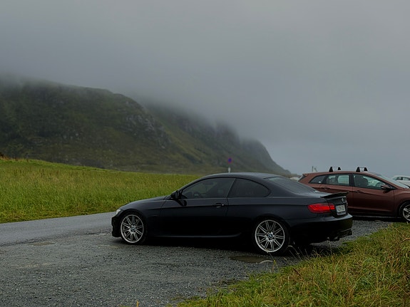 BMW 335i 3 of 5