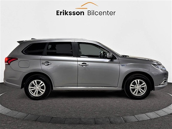 Mitsubishi Outlander 8 of 25