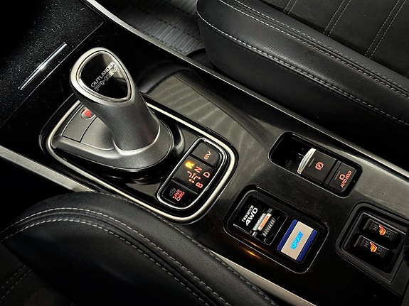 Mitsubishi Outlander 16 of 25
