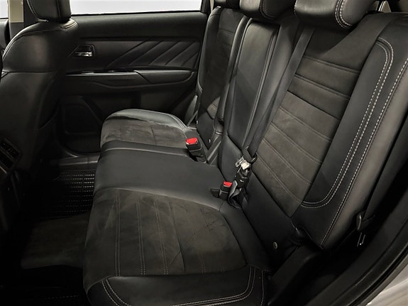 Mitsubishi Outlander 20 of 25