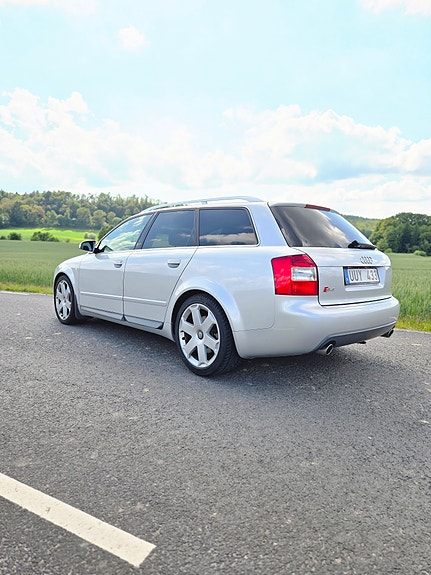 Audi S4 4 of 5