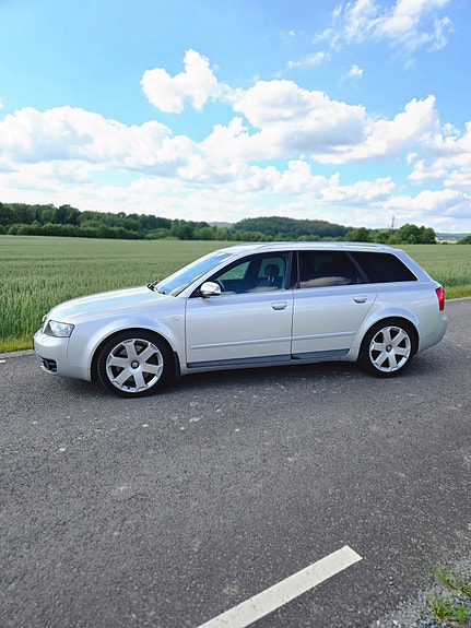 Audi S4 3 of 5