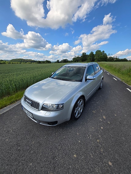 Audi S4 2 of 5
