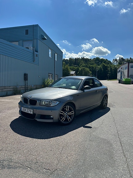 BMW 120d 3 of 4