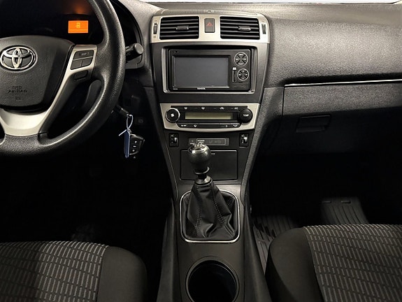 Toyota Avensis 14 of 22