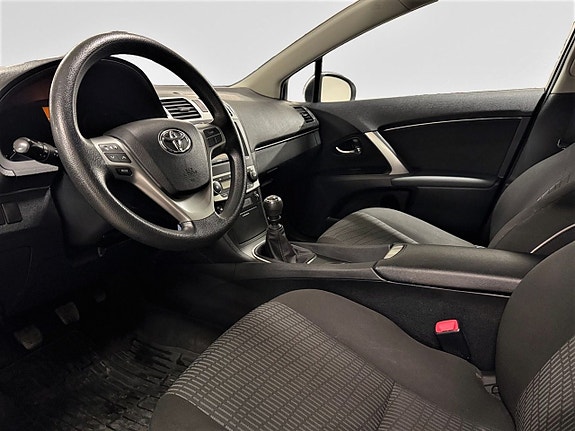 Toyota Avensis 10 of 22