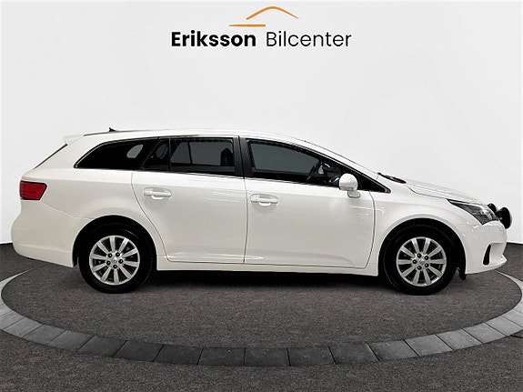 Toyota Avensis 8 of 22