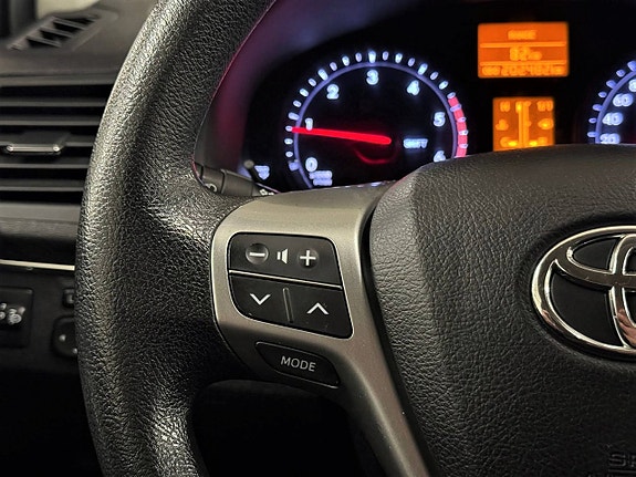 Toyota Avensis 15 of 22