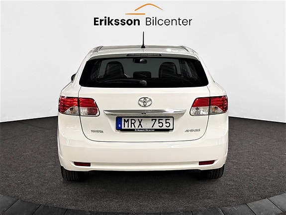 Toyota Avensis 6 of 22