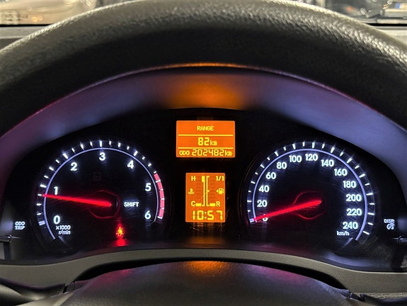 Toyota Avensis 22 of 22