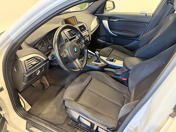 BMW 120d 6 of 14