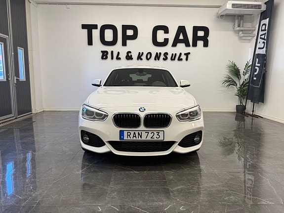 BMW 120d 2 of 5