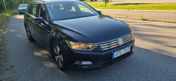 Volkswagen Passat 3 of 5