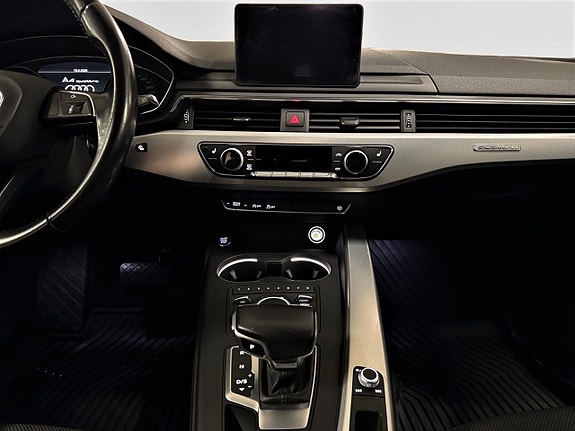Audi A4 15 of 25
